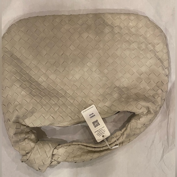 Urban Expressions Faux Suede Woven Knot Hobo Bag ivory NWT - Picture 7 of 7